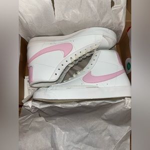 in box nike high tops